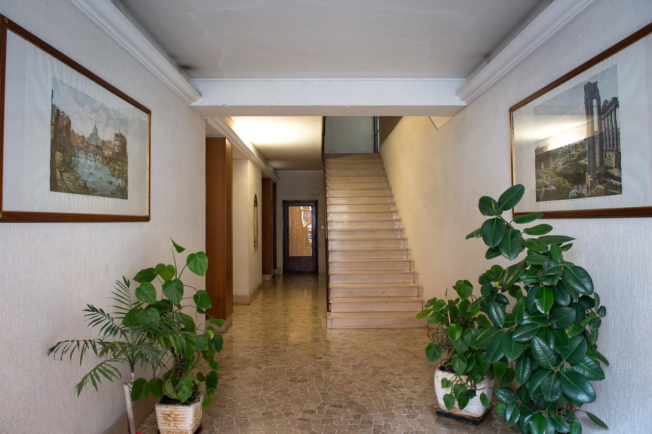 Ferienwohnung House Bonifacio Rom Exterior foto